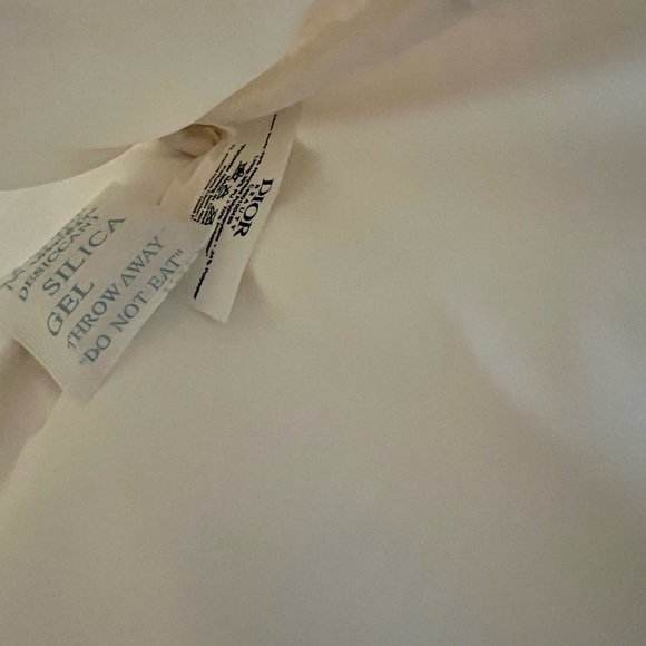 Dior makeup bag - Picture 4 of 9